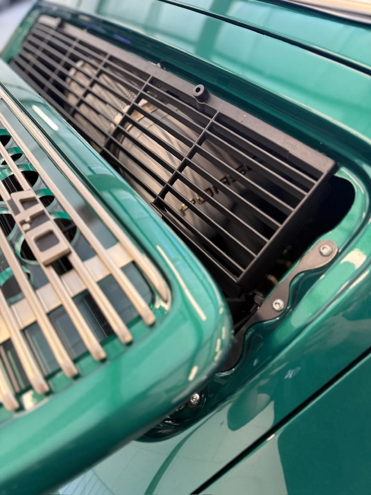 The front grille and vent, close on the fit and the hardware